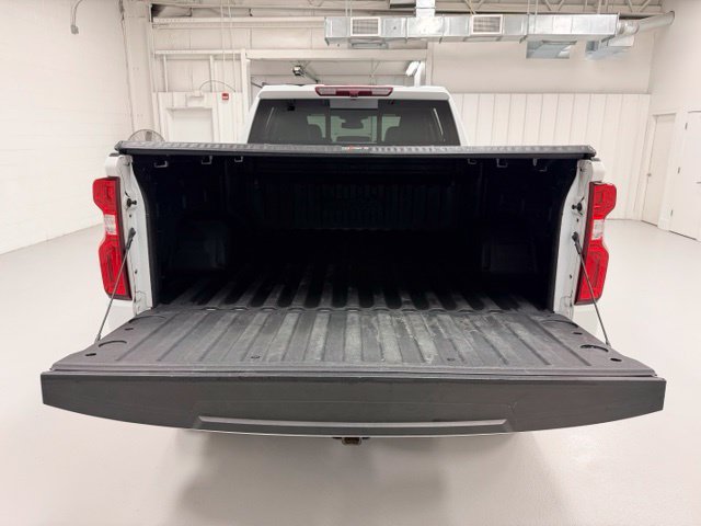 Certified 2022 Chevrolet Silverado 1500 High Country w/ High Country Premium Package AWD/4WD image 24
