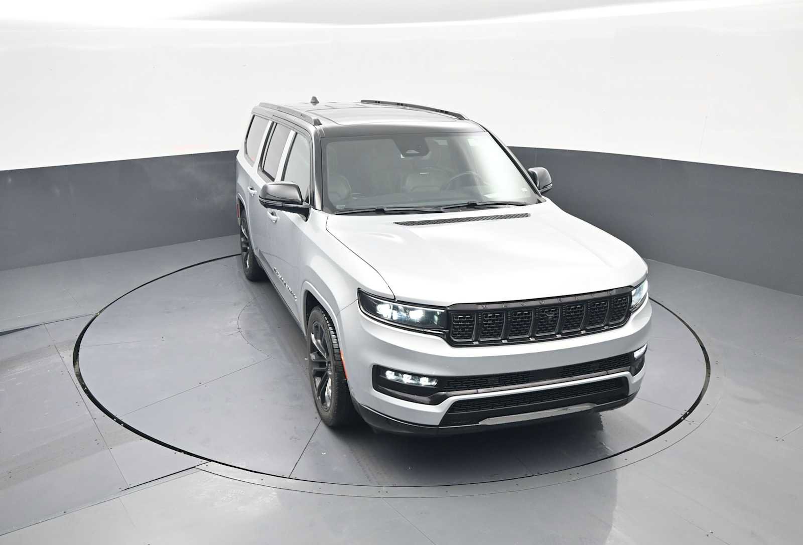 Used 2024 Jeep Grand Wagoneer L Series II w/ Quick Order Packagew 28T image 38