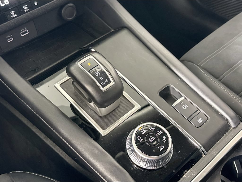 Used 2023 Mitsubishi Outlander SE AWD/4WD image 17