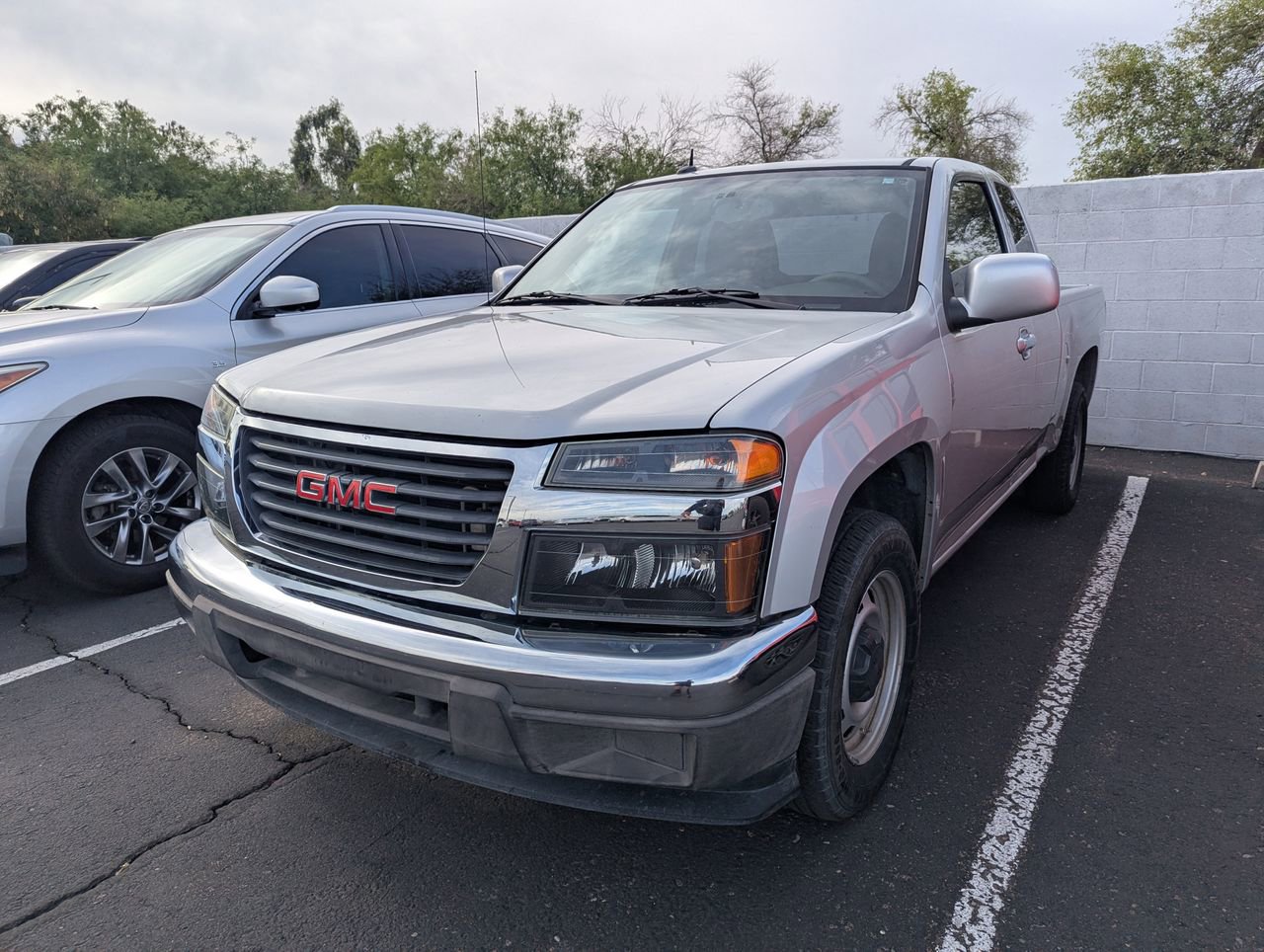 Used 2012 GMC Canyon W/T image 2