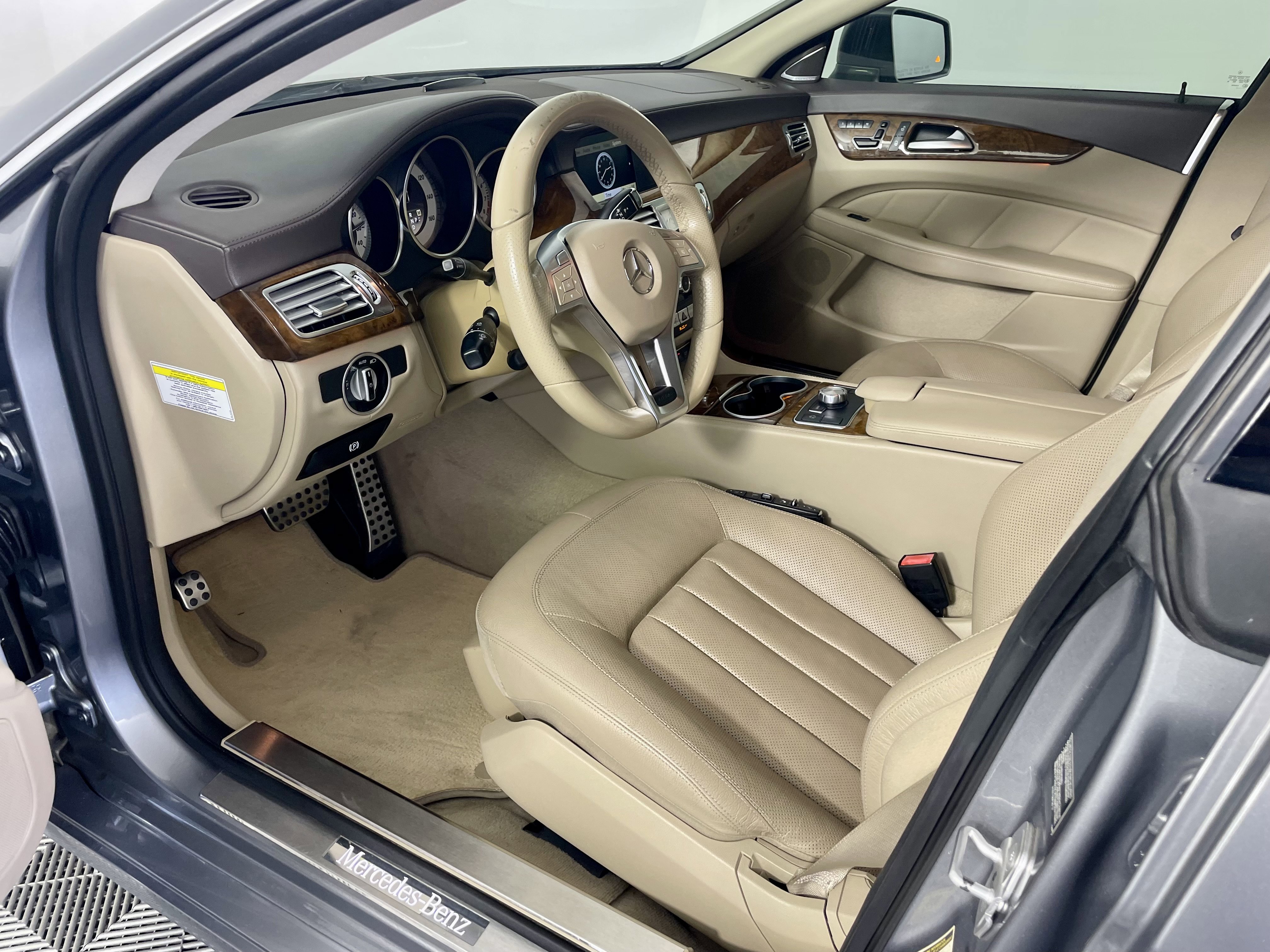 Used 2012 Mercedes-Benz CLS 550 image 10