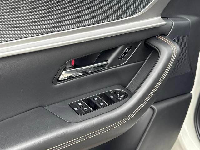 New 2025 MAZDA CX-70 Plug-In Hybrid w/ Premium Plus image 7