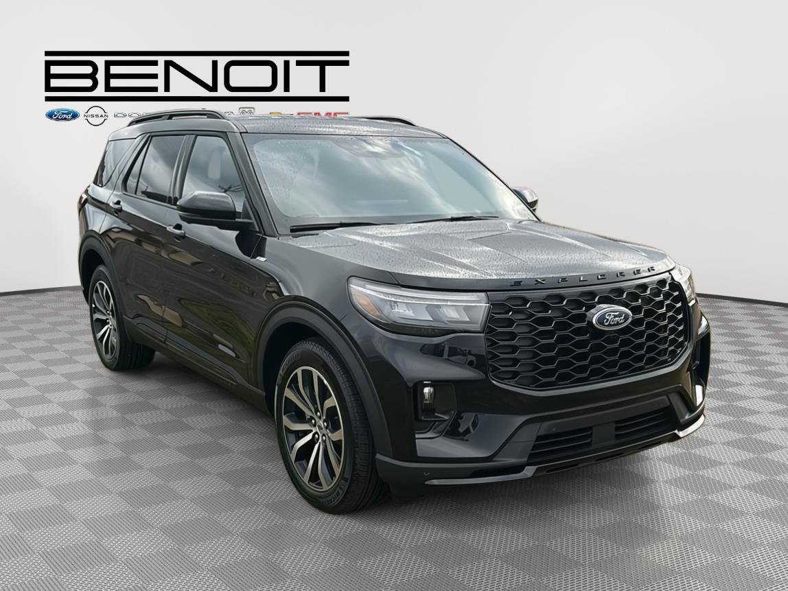 New 2026 Ford Explorer ST-Line image 3