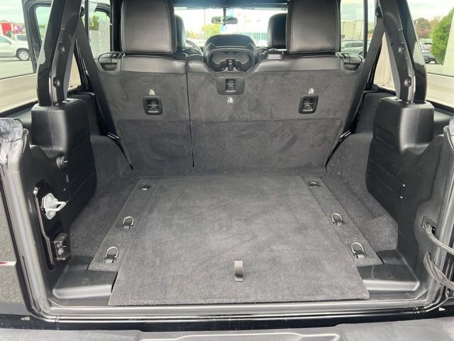 Used 2021 Jeep Wrangler Unlimited Sahara image 21