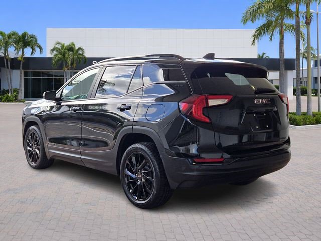 Used 2023 GMC Terrain SLE w/ Driver Convenience Package AWD/4WD image 5