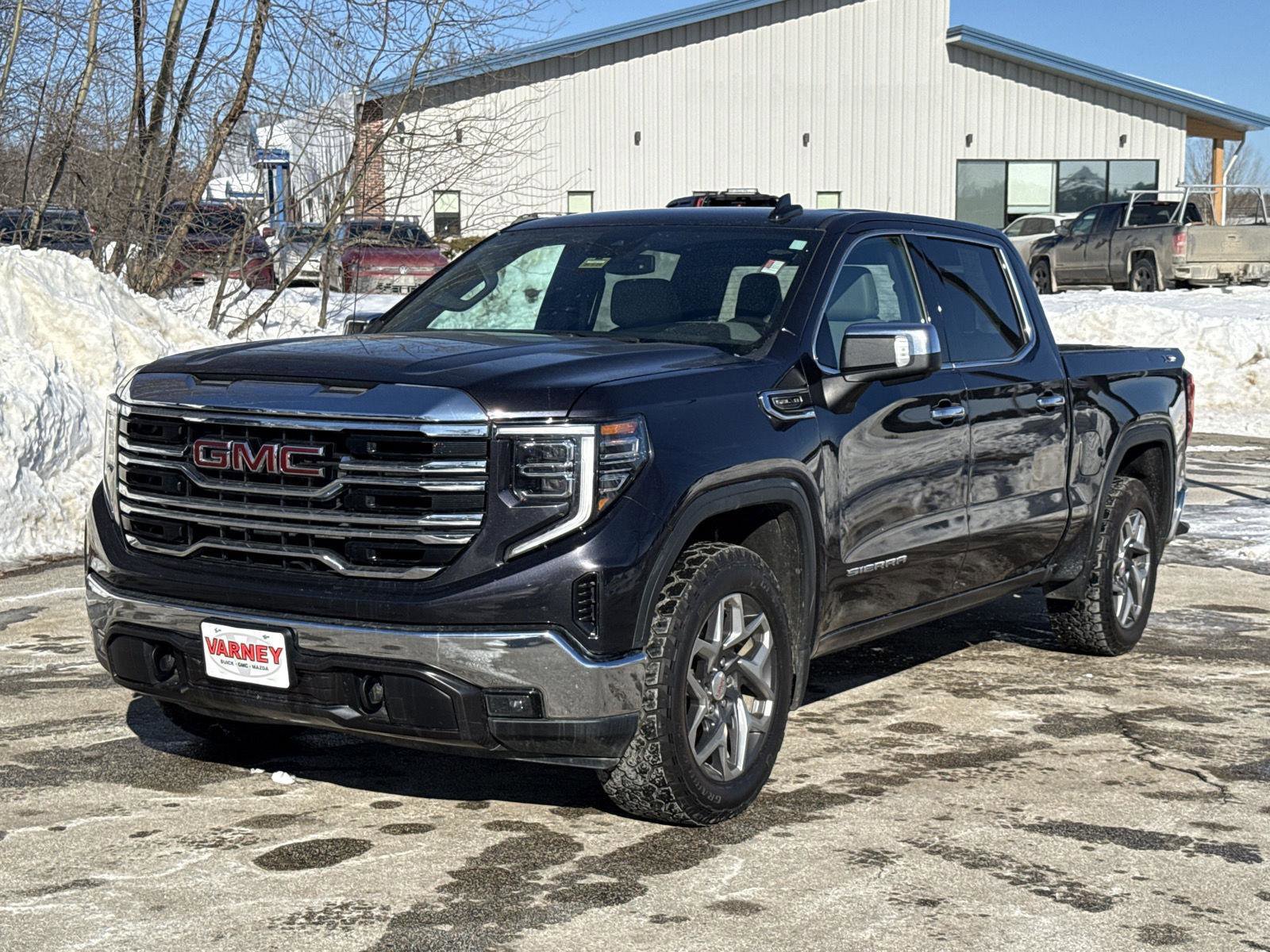 Used 2022 GMC Sierra 1500 SLT w/ SLT Premium Package image 1