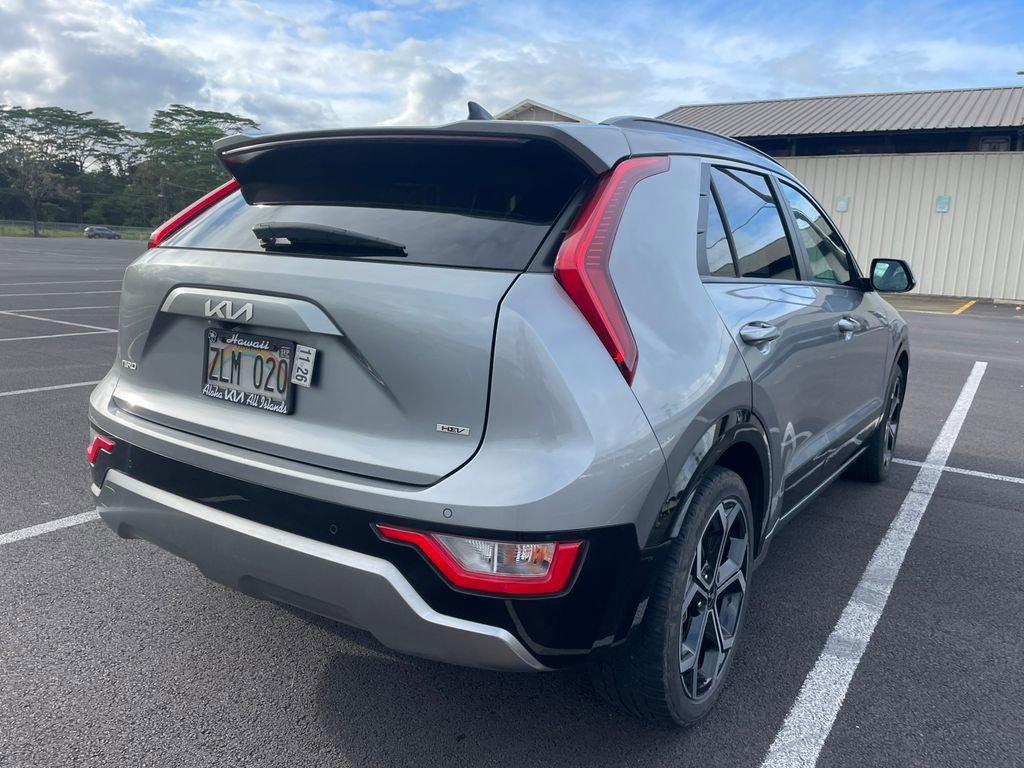 Used 2023 Kia Niro EX Touring image 5