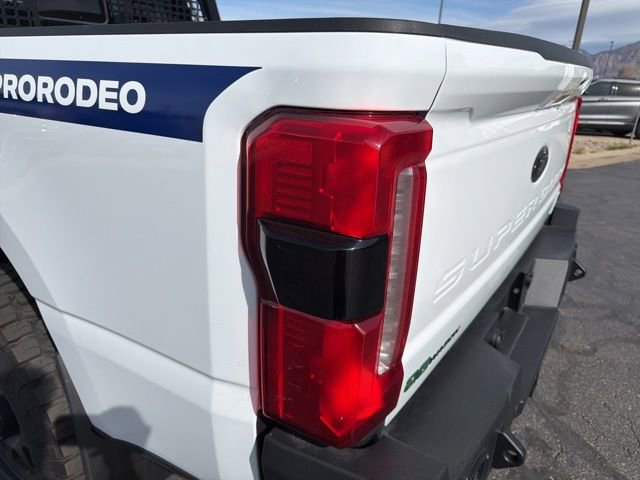 New 2026 Ford F250 Lariat w/ Black Appearance Package image 79