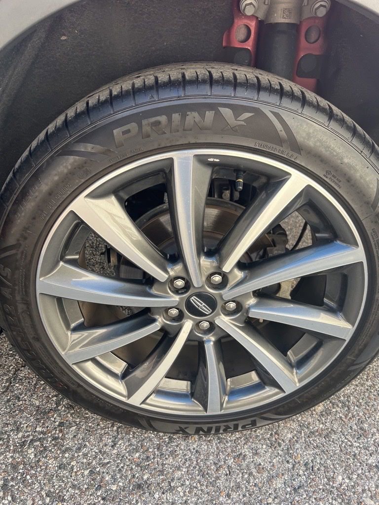 Used 2020 Lincoln Corsair Reserve w/ Equipment Group 201A image 21