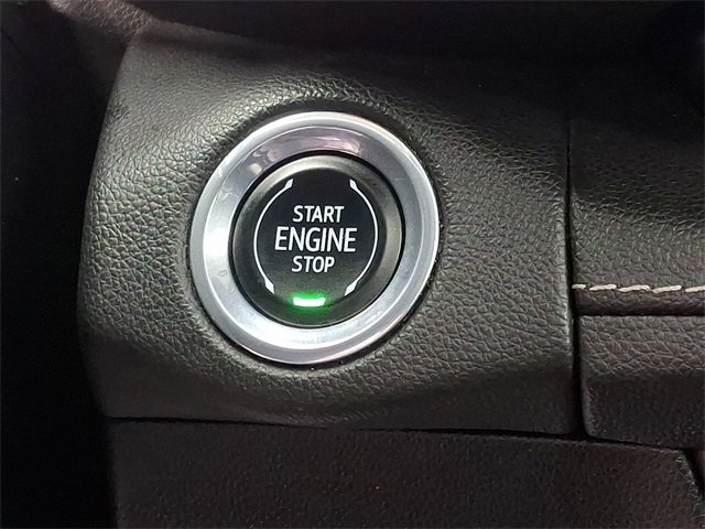 Used 2023 Buick Envision Essence w/ Sport Touring Package image 23