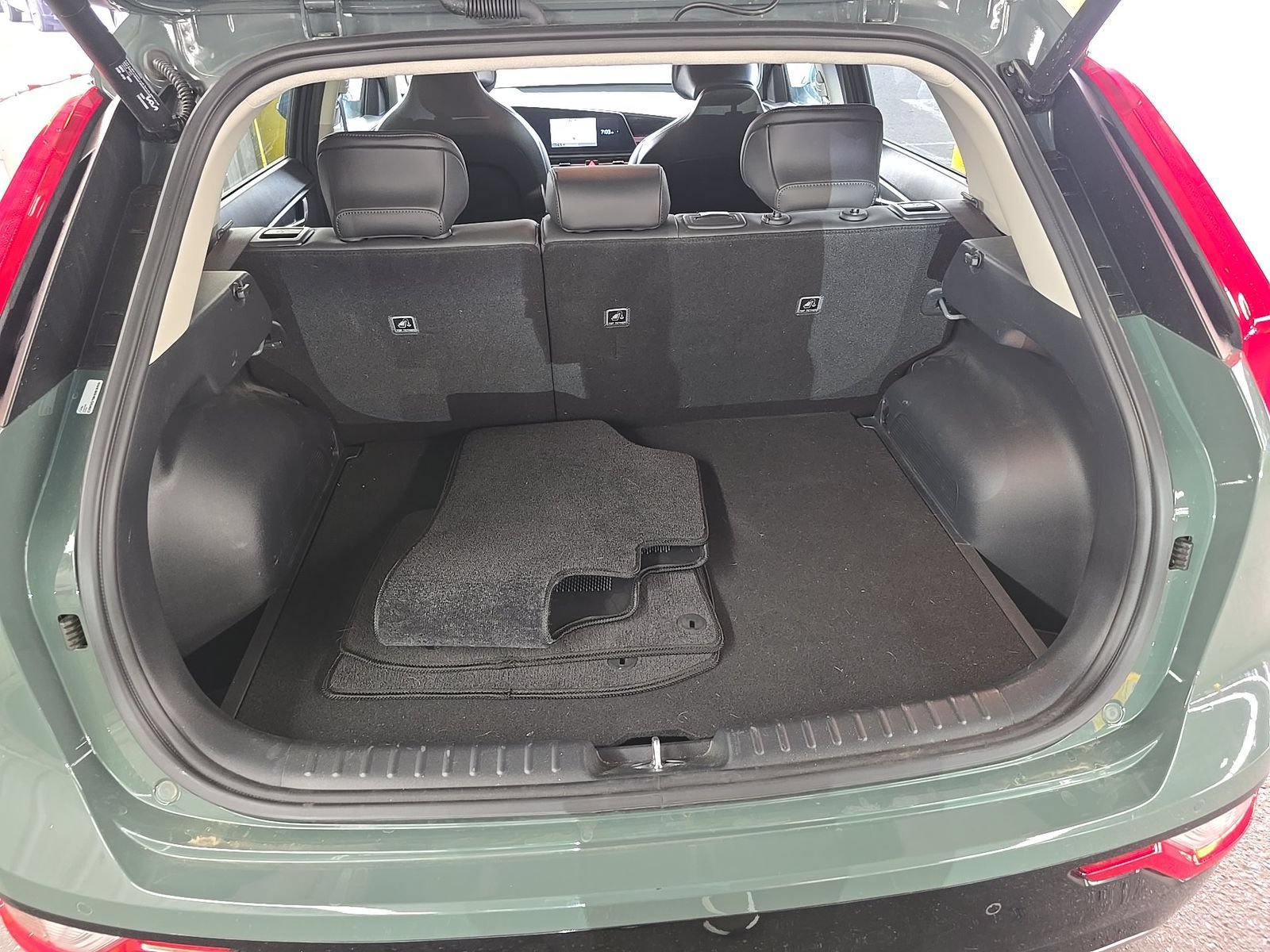Used 2024 Kia Niro Wind FWD image 14