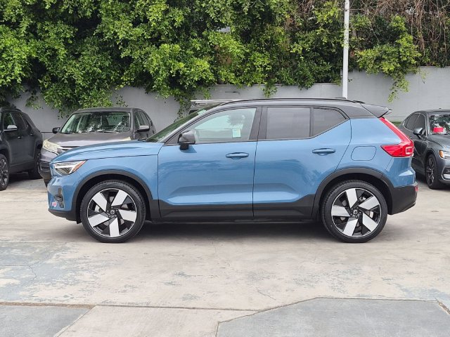 Certified 2024 Volvo XC40 Recharge Ultimate w/ Protection Package Premier RWD image 6