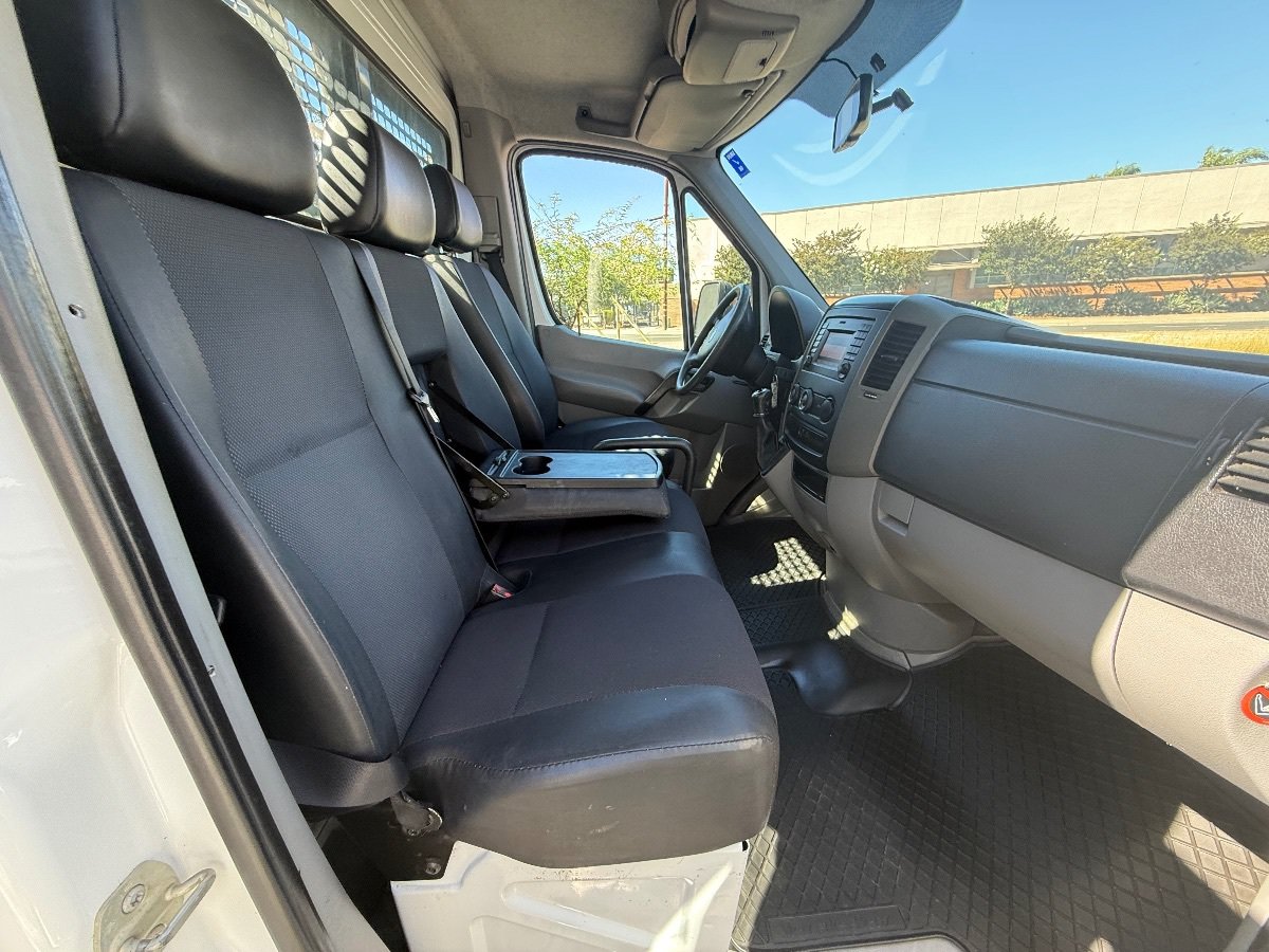 Used 2014 Freightliner Sprinter 3500 w/ Front Bench Seat Package RWD image 18