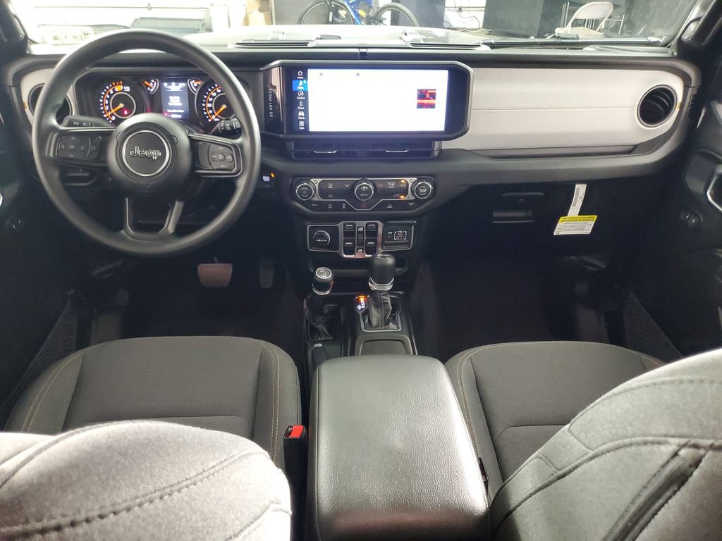 Used 2026 Jeep Wrangler Unlimited Sport AWD/4WD image 18