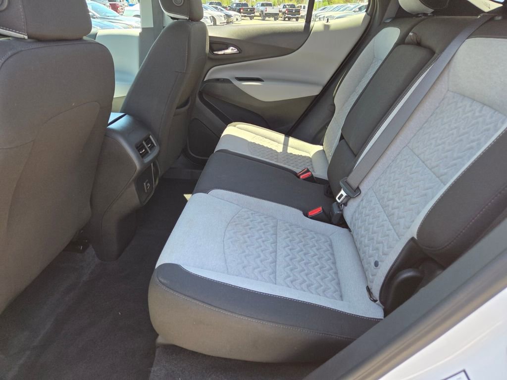 Used 2024 Chevrolet Equinox LT FWD image 18