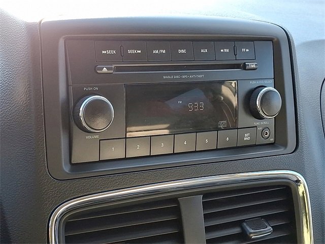 Used 2013 Dodge Grand Caravan SE image 20