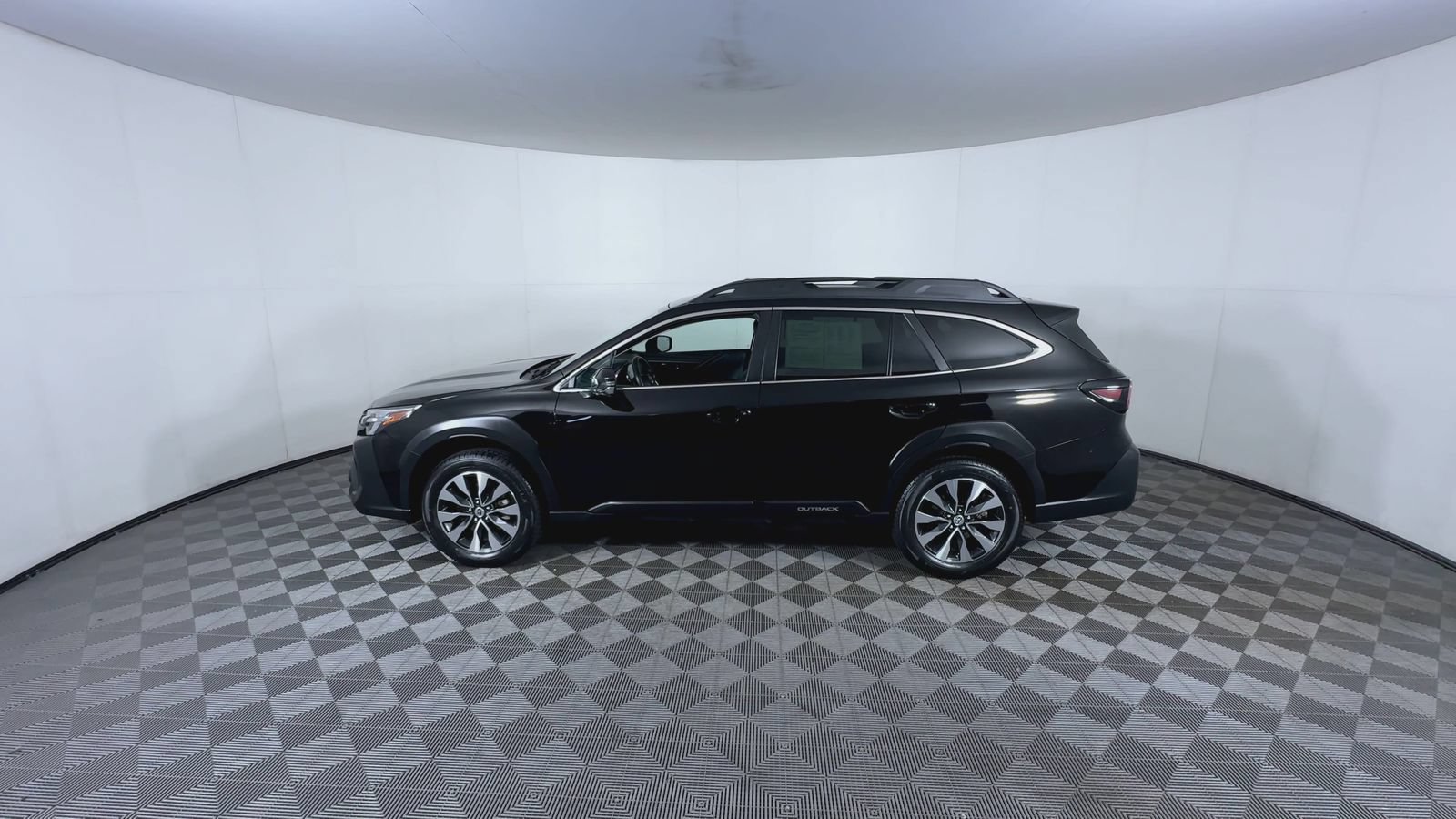 Certified 2023 Subaru Outback Limited AWD/4WD image 6