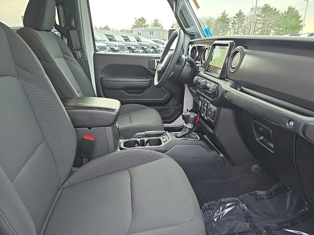 Certified 2023 Jeep Gladiator Willys image 12
