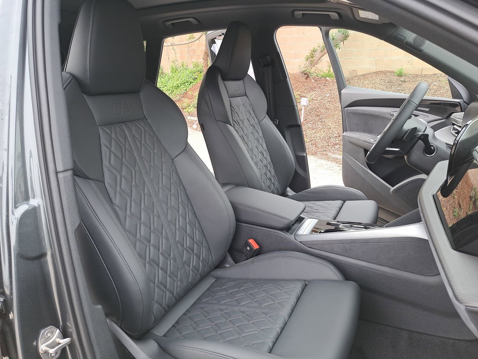 New 2025 Audi SQ5 Premium Plus image 10
