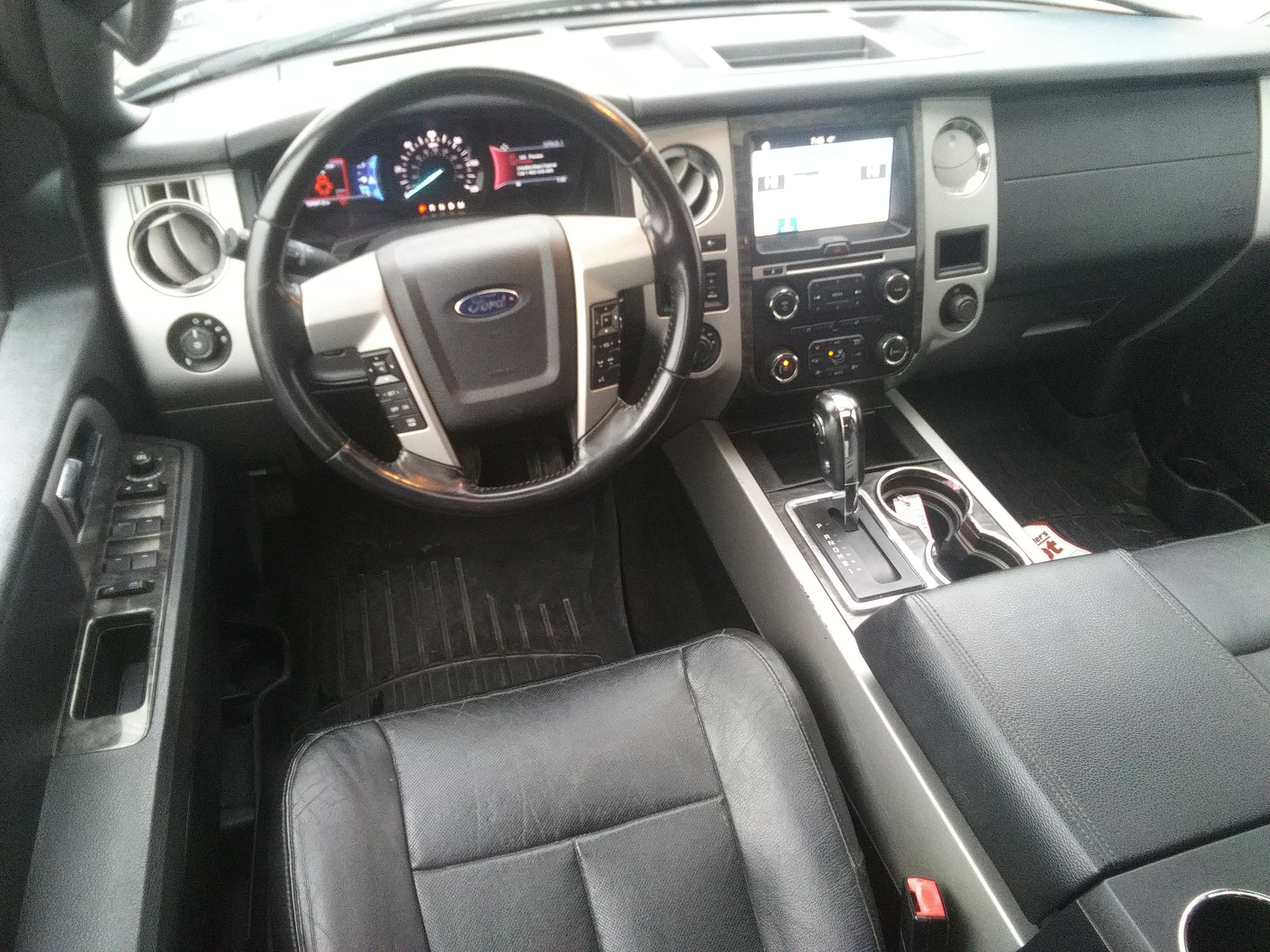 Used 2016 Ford Expedition Limited w/ Equipment Group 301A image 13