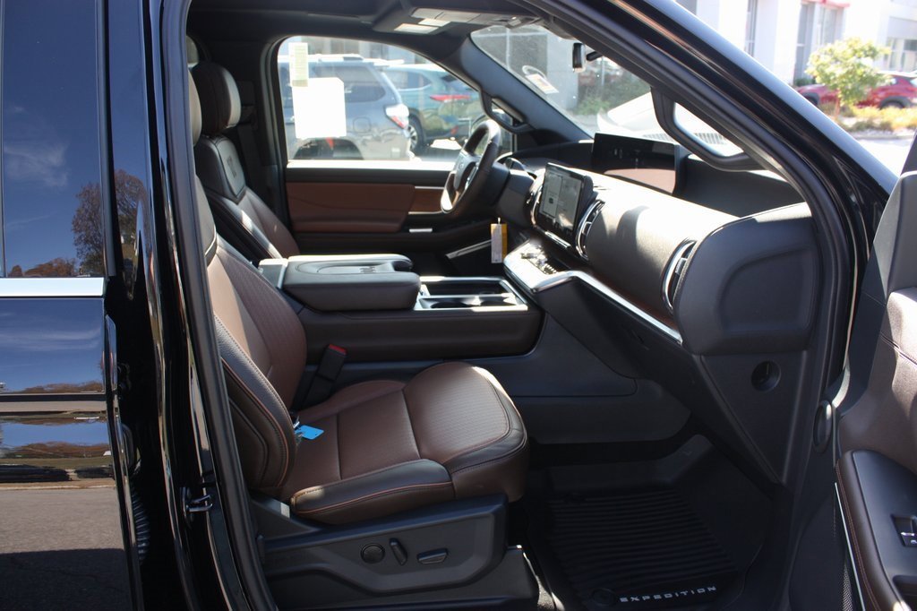 New 2025 Ford Expedition Max King Ranch image 14