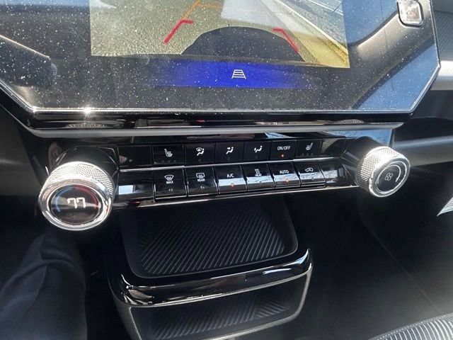 New 2027 Chevrolet Bolt LT w/ Comfort Package FWD image 28