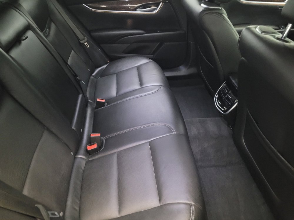 Used 2013 Cadillac XTS Premium image 19