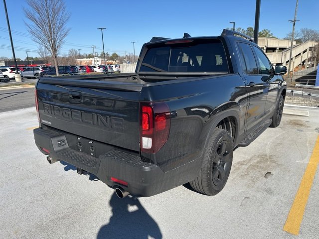 Used 2025 Honda Ridgeline Black Edition image 3