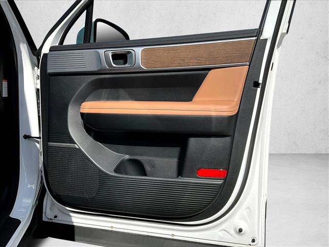 Used 2025 Hyundai Santa Fe Limited image 17