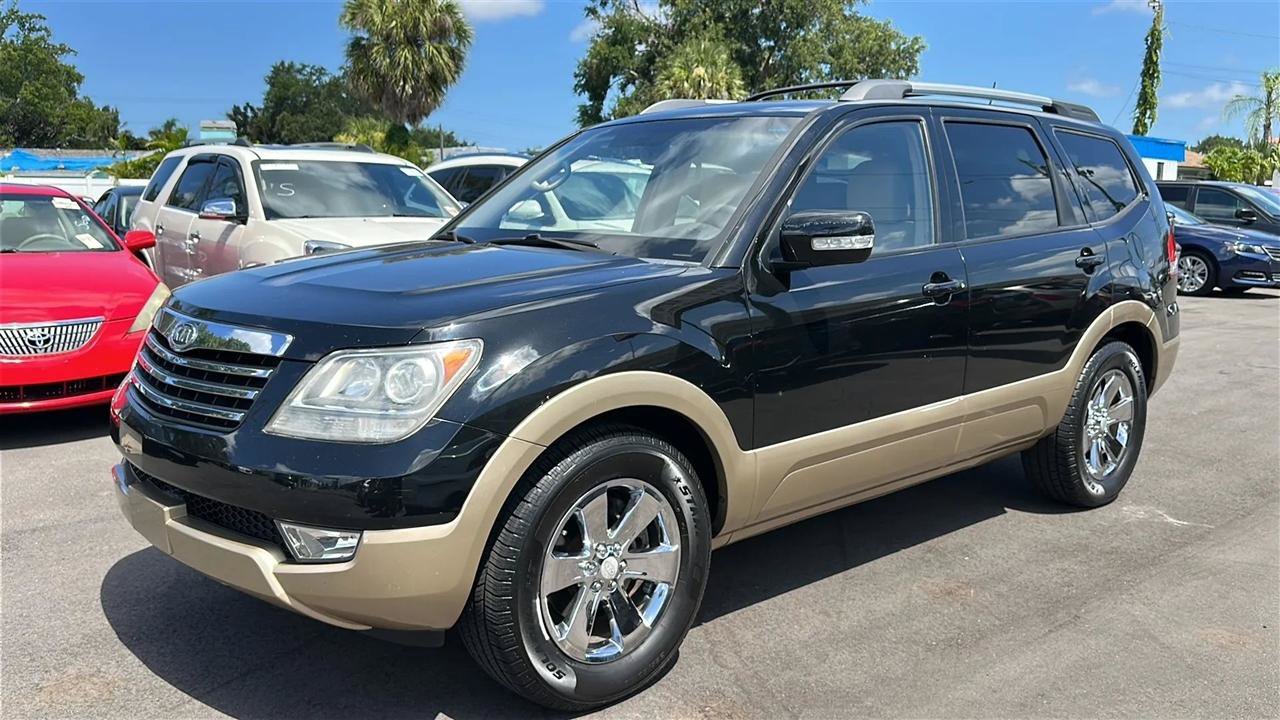 Used 2009 Kia Borrego EX w/ Premium Pkg RWD image 13
