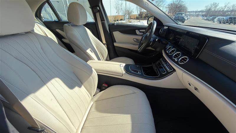 Used 2022 Mercedes-Benz E 350 4MATIC Sedan w/ Driver Assistance Package image 25
