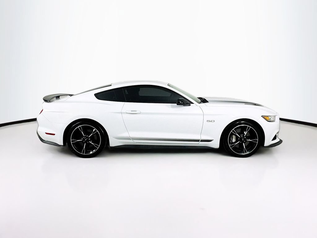 Used 2016 Ford Mustang GT Premium w/ Equipment Group 401A RWD image 9