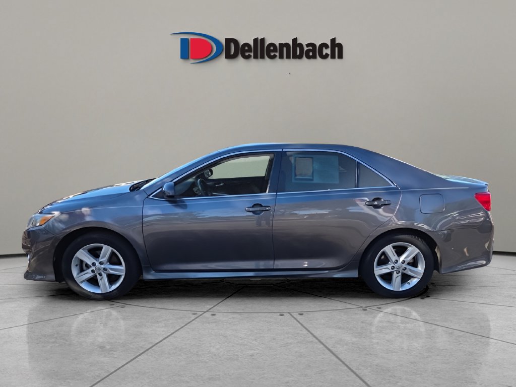 Used 2014 Toyota Camry SE FWD image 3