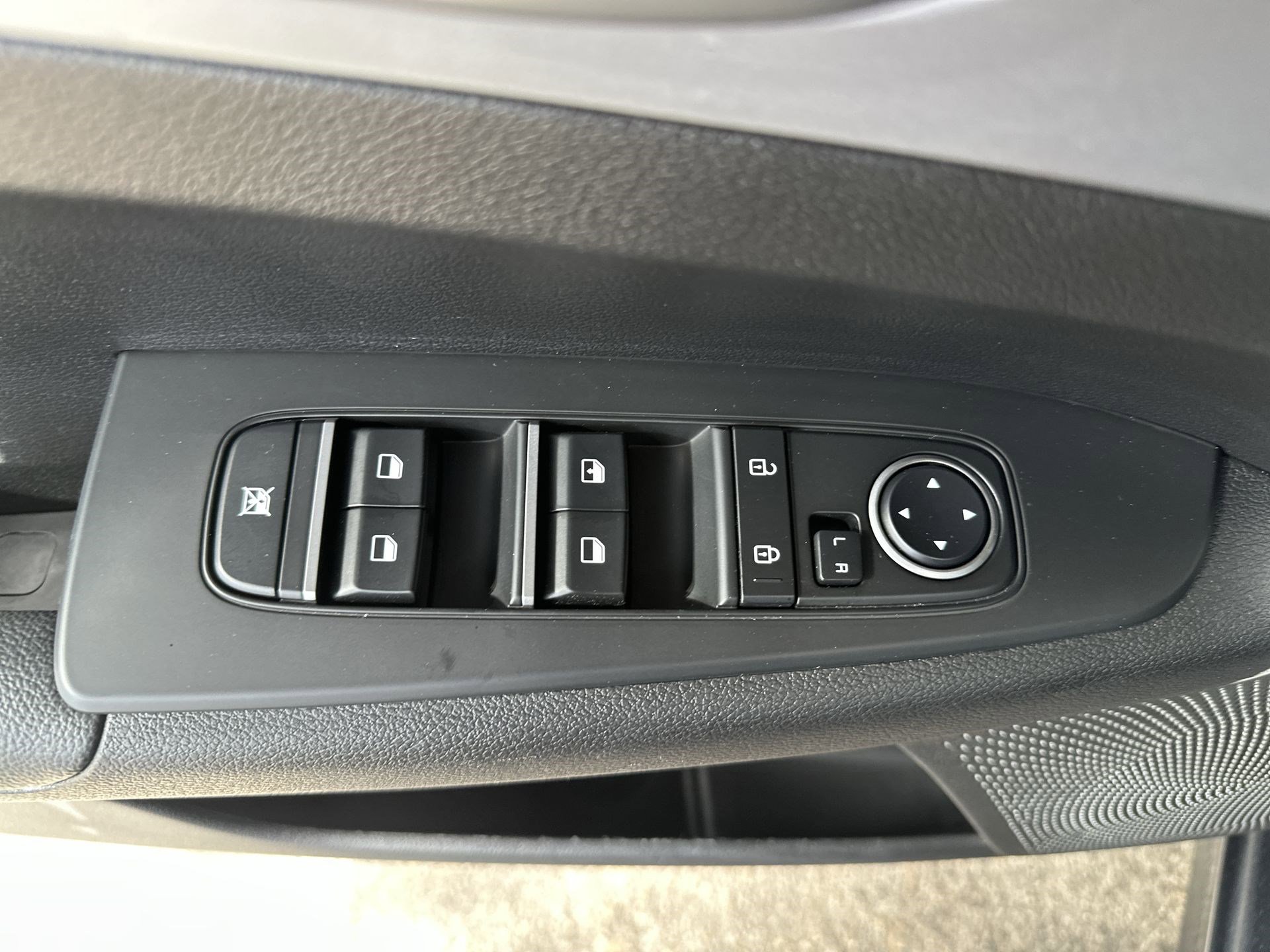 Used 2023 Kia Forte LXS w/ LXS Technology Package image 15