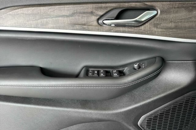 New 2026 Jeep Grand Cherokee Altitude AWD/4WD image 8