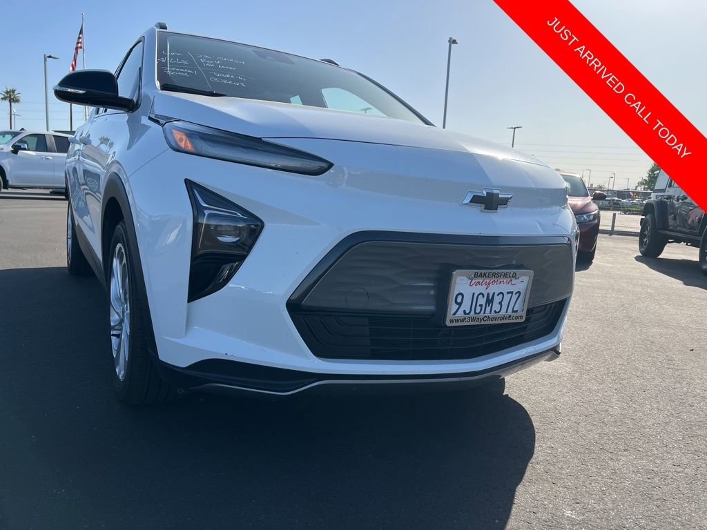 Used 2023 Chevrolet Bolt EUV LT image 1