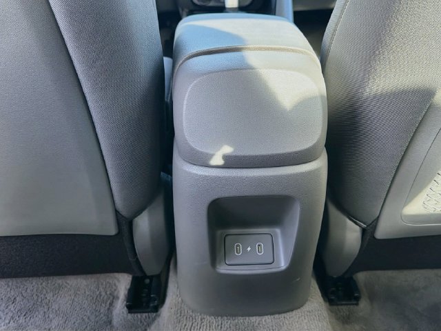 Certified 2025 Hyundai Elantra SEL FWD image 28