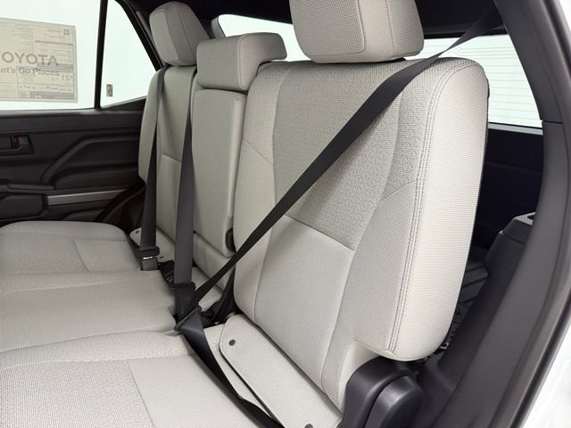 New 2026 Toyota 4Runner SR5 AWD/4WD image 34