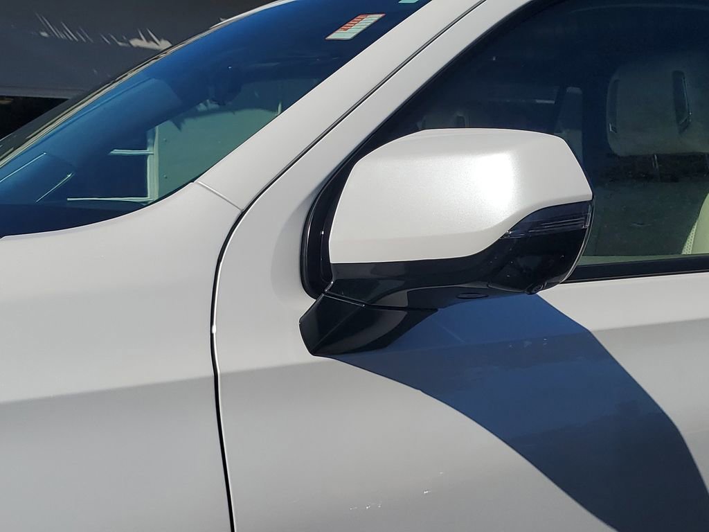 Used 2024 Cadillac Escalade Sport Platinum w/ LPO, ONYX Package image 12