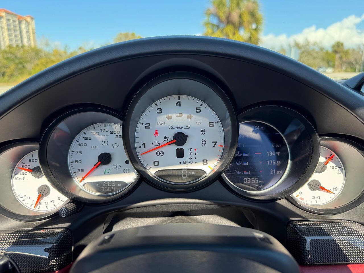Used 2015 Porsche 911 Turbo S AWD/4WD image 82