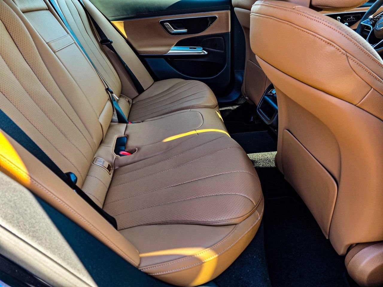 New 2026 Mercedes-Benz E 350 4MATIC Sedan image 35