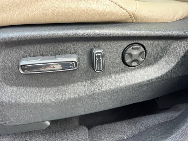 Used 2017 Honda CR-V Touring image 30