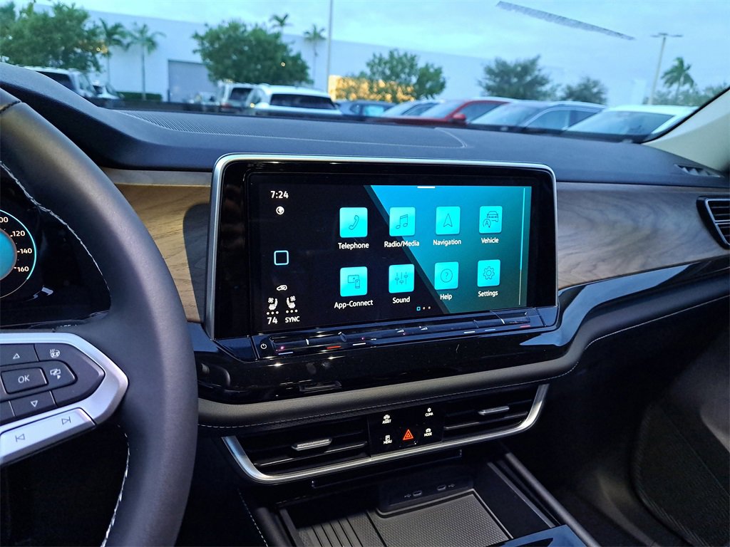 New 2026 Volkswagen Atlas SE image 8