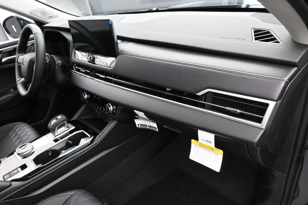 New 2026 Mitsubishi Outlander SEL FWD image 48
