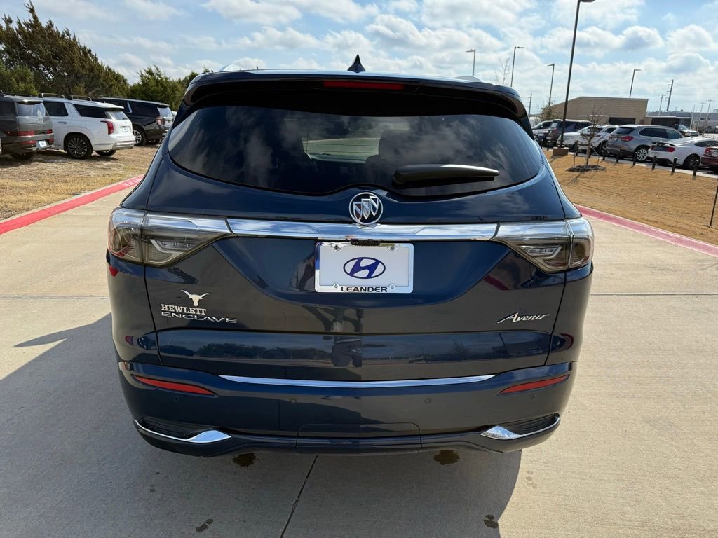 Used 2022 Buick Enclave Avenir w/ Avenir Technology Package image 6
