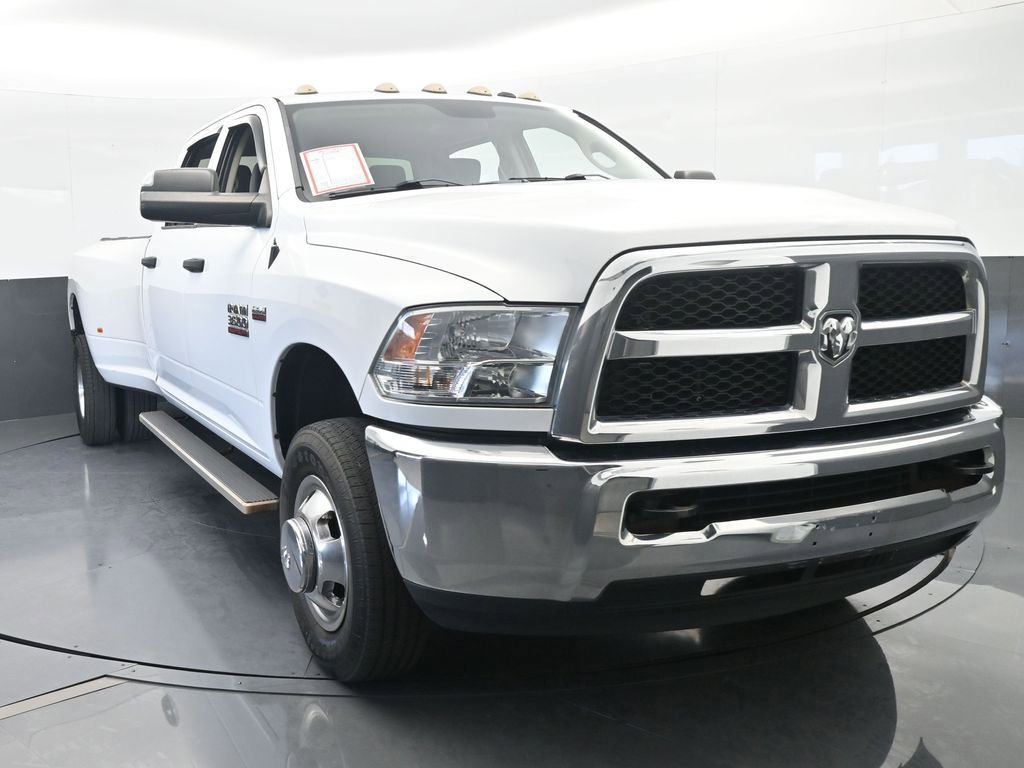 Used 2018 RAM 3500 Tradesman w/ Chrome Appearance Group image 9
