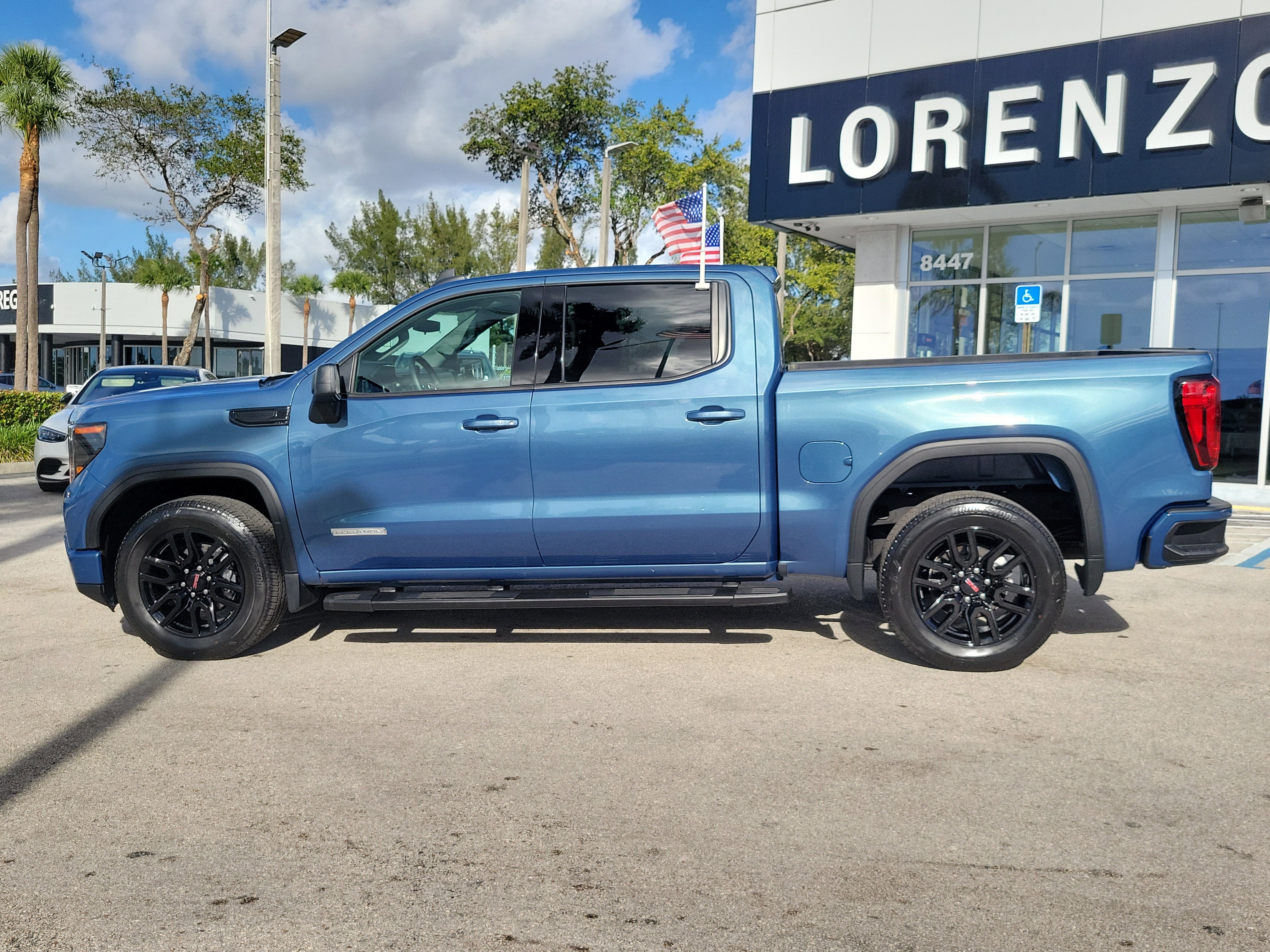 Used 2024 GMC Sierra 1500 Elevation image 8