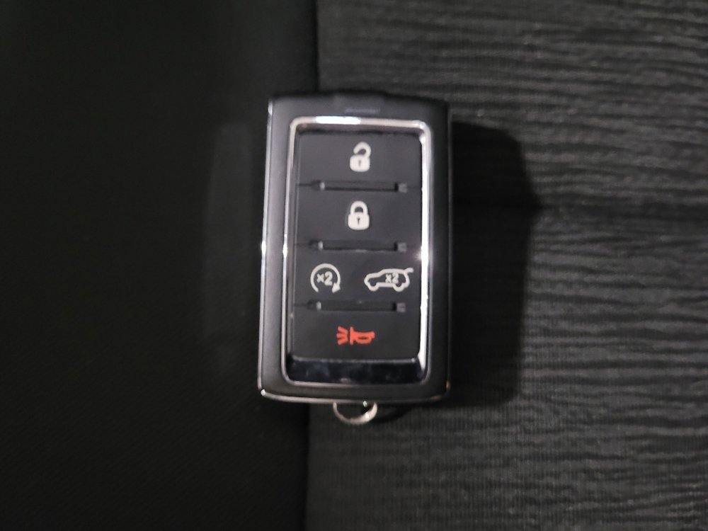 Used 2022 Jeep Grand Cherokee L Laredo w/ Luxury Tech Group I image 32