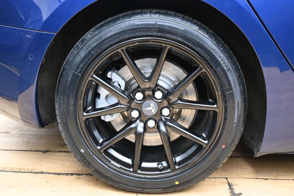 Used 2018 Tesla Model 3 Long Range image 11