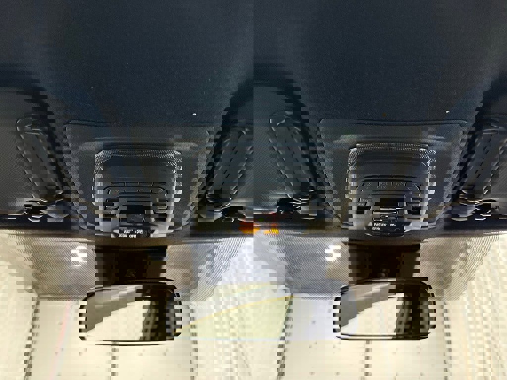 Used 2025 Toyota Corolla XSE image 40